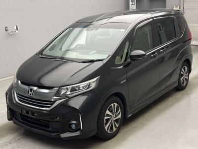 HONDA FREED + HYBRID