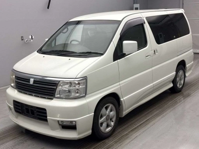 NISSAN ELGRAND