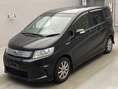 HONDA FREED SPIKE HYBRID