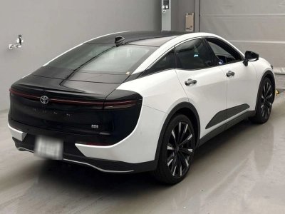 TOYOTA CROWN CROSSOVER