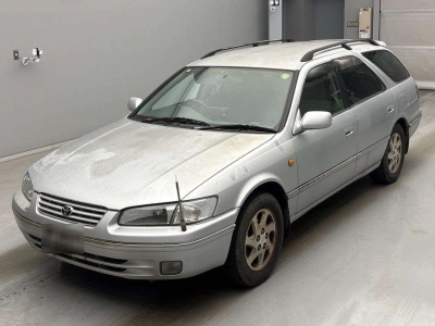 TOYOTA CAMRY GRACIA STATION WAGON