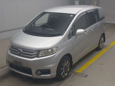 HONDA FREED SPIKE