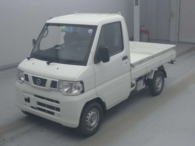 NISSAN CLIPPER TRUCK