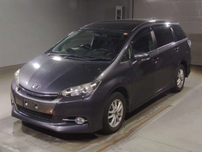 TOYOTA WISH