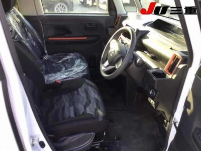 DAIHATSU TANTO FUN CROSS