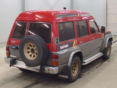 NISSAN SAFARI