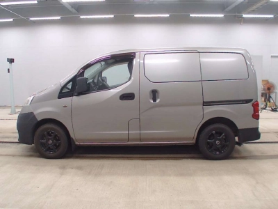 NISSAN NV200 VANETTE VAN