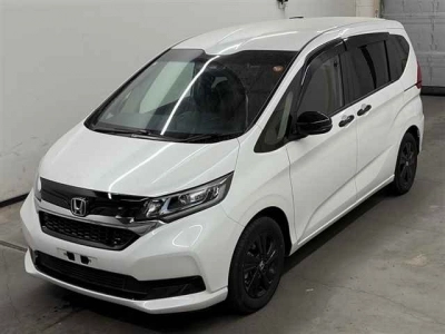 HONDA FREED HYBRID