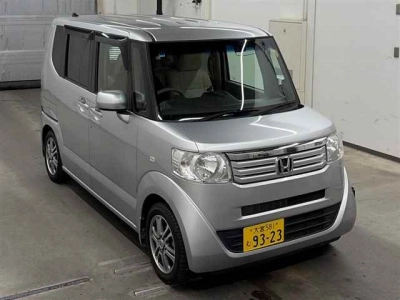 HONDA N BOX +