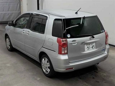 TOYOTA RAUM