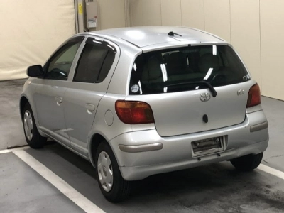 TOYOTA VITZ
