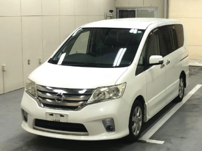 NISSAN SERENA