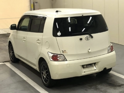 TOYOTA BB