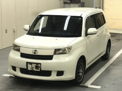 TOYOTA BB