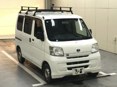 TOYOTA PIXIS VAN