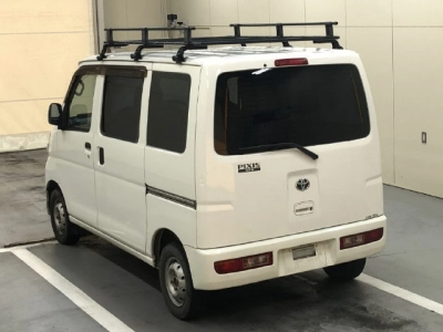 TOYOTA PIXIS VAN