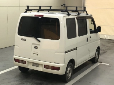 TOYOTA PIXIS VAN