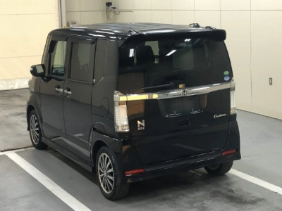 HONDA N BOX CUSTOM