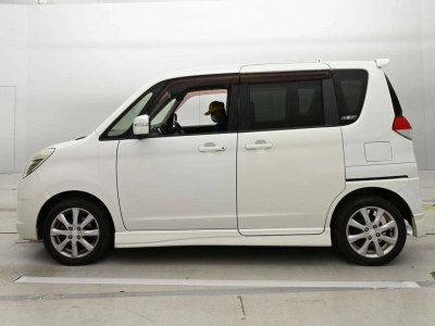 MITSUBISHI DELICA D:2