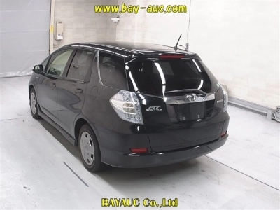 HONDA FIT SHUTTLE HYBRID