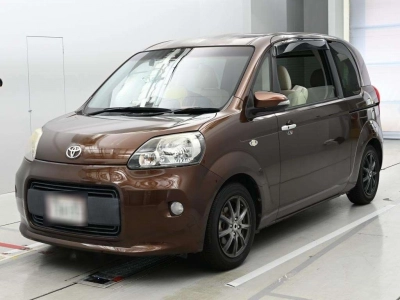 TOYOTA PORTE