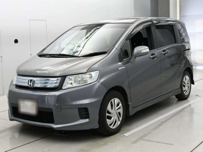 HONDA FREED SPIKE HYBRID
