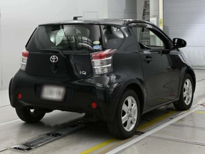 TOYOTA IQ