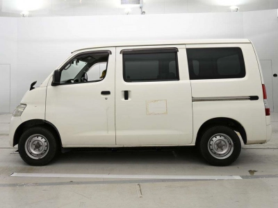 TOYOTA TOWN ACE VAN