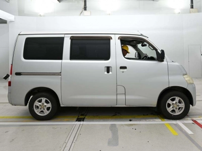 TOYOTA TOWN ACE VAN