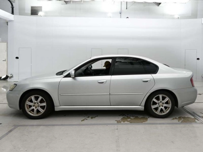 SUBARU LEGACY B4