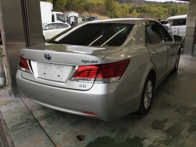 TOYOTA CROWN HYBRID