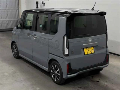 HONDA N BOX CUSTOM