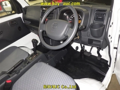 NISSAN NT100 CLIPPER