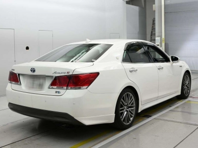 TOYOTA CROWN HYBRID