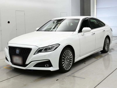 TOYOTA CROWN HYBRID