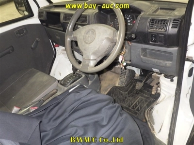 NISSAN CLIPPER TRUCK