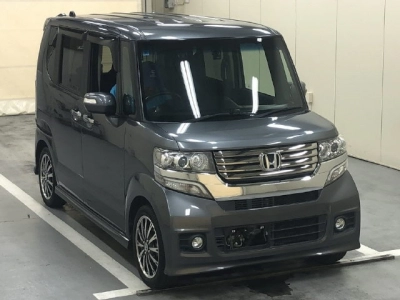 HONDA N BOX CUSTOM