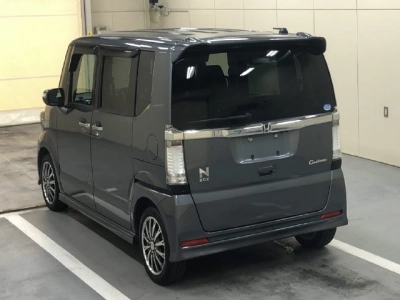 HONDA N BOX CUSTOM