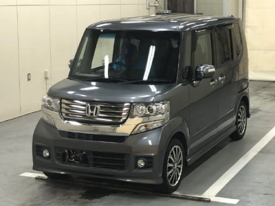 HONDA N BOX CUSTOM
