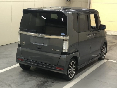 HONDA N BOX CUSTOM