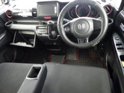 HONDA N BOX CUSTOM