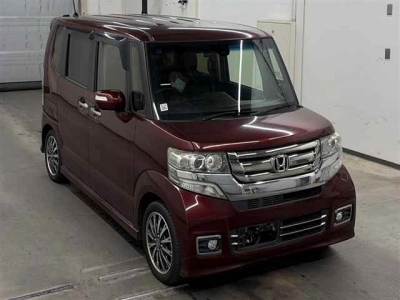HONDA N BOX CUSTOM