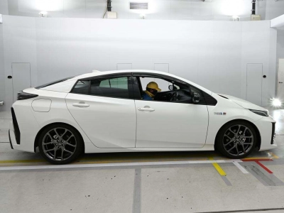 TOYOTA PRIUS PHV