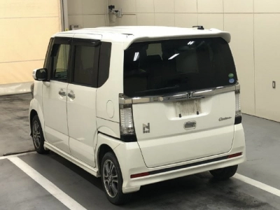 HONDA N BOX CUSTOM