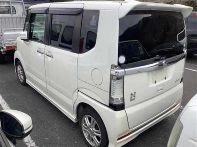 HONDA N BOX CUSTOM