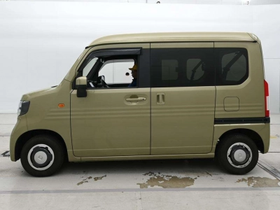HONDA N-VAN