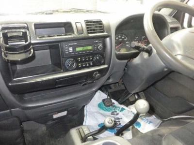 MITSUBISHI DELICA VAN