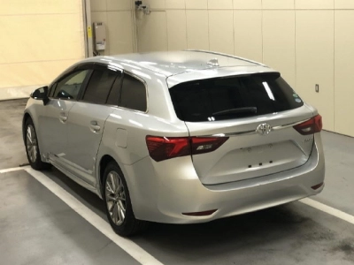 TOYOTA AVENSIS