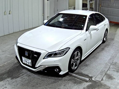 TOYOTA CROWN HYBRID
