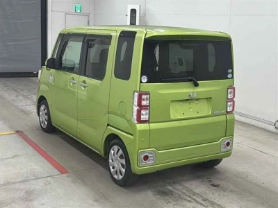 DAIHATSU WAKE